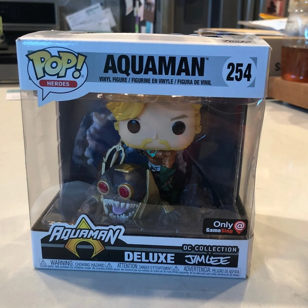 Funko Aquaman Deluxe Vinyl Figure with Gold and Black Accents